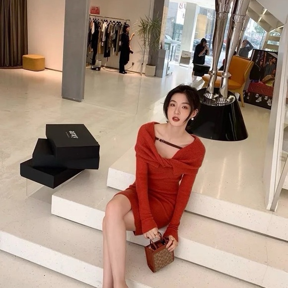 Ada miss Elegant Red Off-Shoulder Dress - Picture 1 of 9